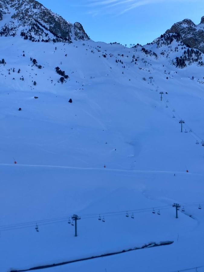 Studio mongie aux pieds des pistes avec balcon La Mongie Extérieur photo